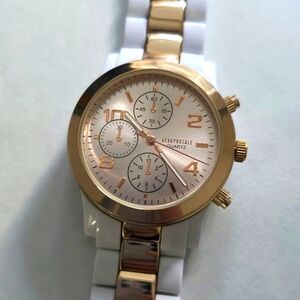 Women's Aeropostale Gold and White Quartz Watch
